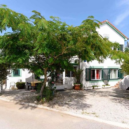 Apartments In Vir/Insel Vir 34750 Экстерьер фото